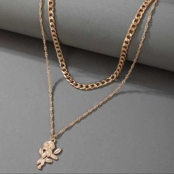 3/$30 💛 Rose Layered Necklace - Picture 4 of 4